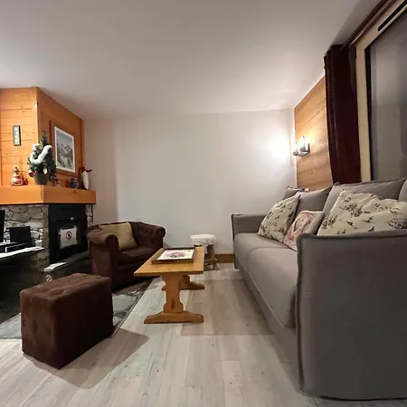 Grand - 5pax Au Pied Des Pistes - Parking - Skiroom - Cheminee Decorative- Balcons Apartment Tignes