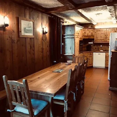 Grand - 5pax Au Pied Des Pistes - Parking - Skiroom - Cheminee Decorative- Balcons * Tignes