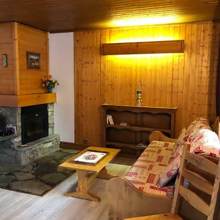 Apartment Grand - 5pax Au Pied Des Pistes - Parking - Skiroom - Cheminee Decorative- Balcons Tignes